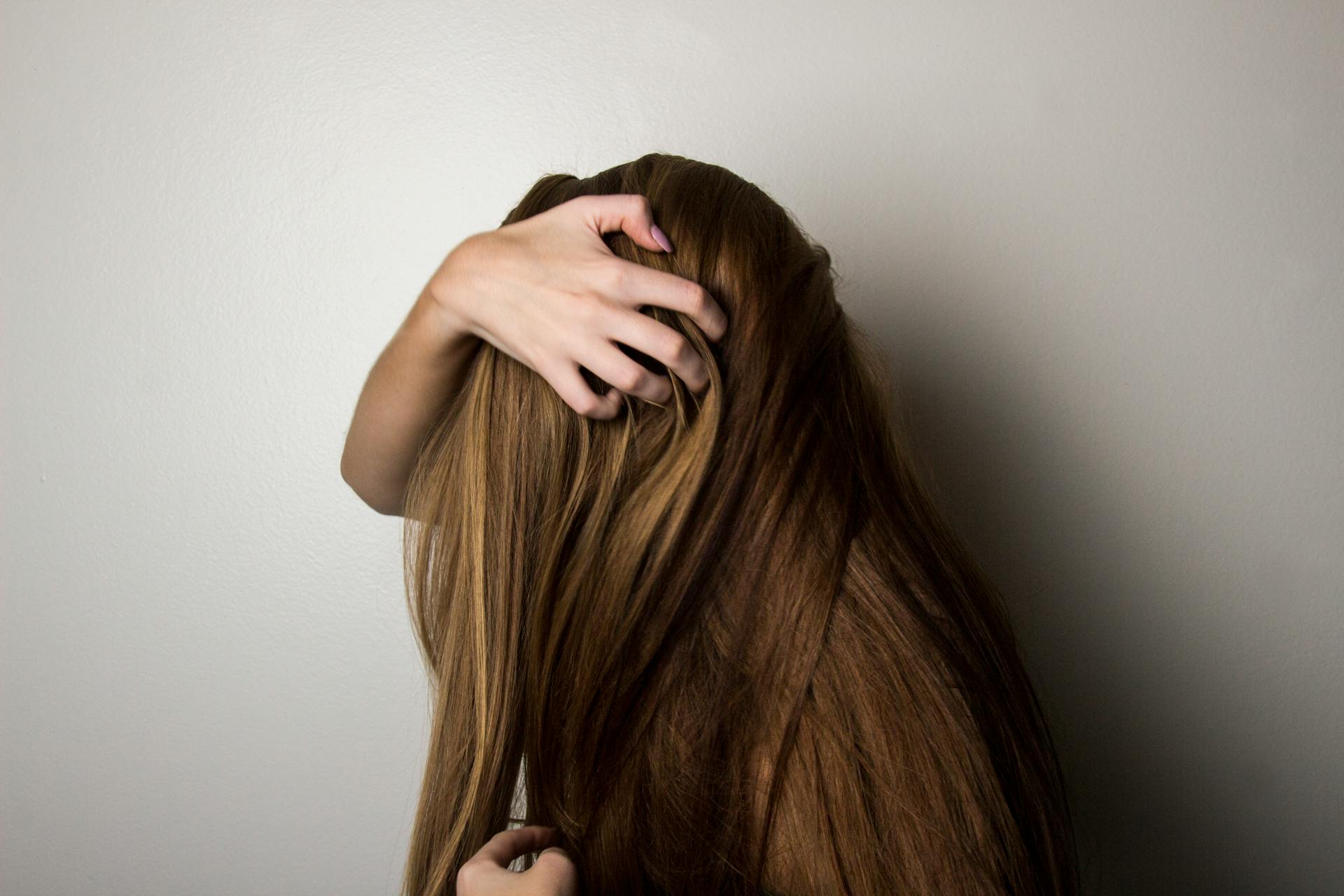 Weft Hair Extensions Unveiled: A Comprehensive Guide to Types and Applications 